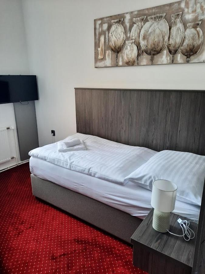Hotel Orka โมราฟสกา เชโบวา ภายนอก รูปภาพ