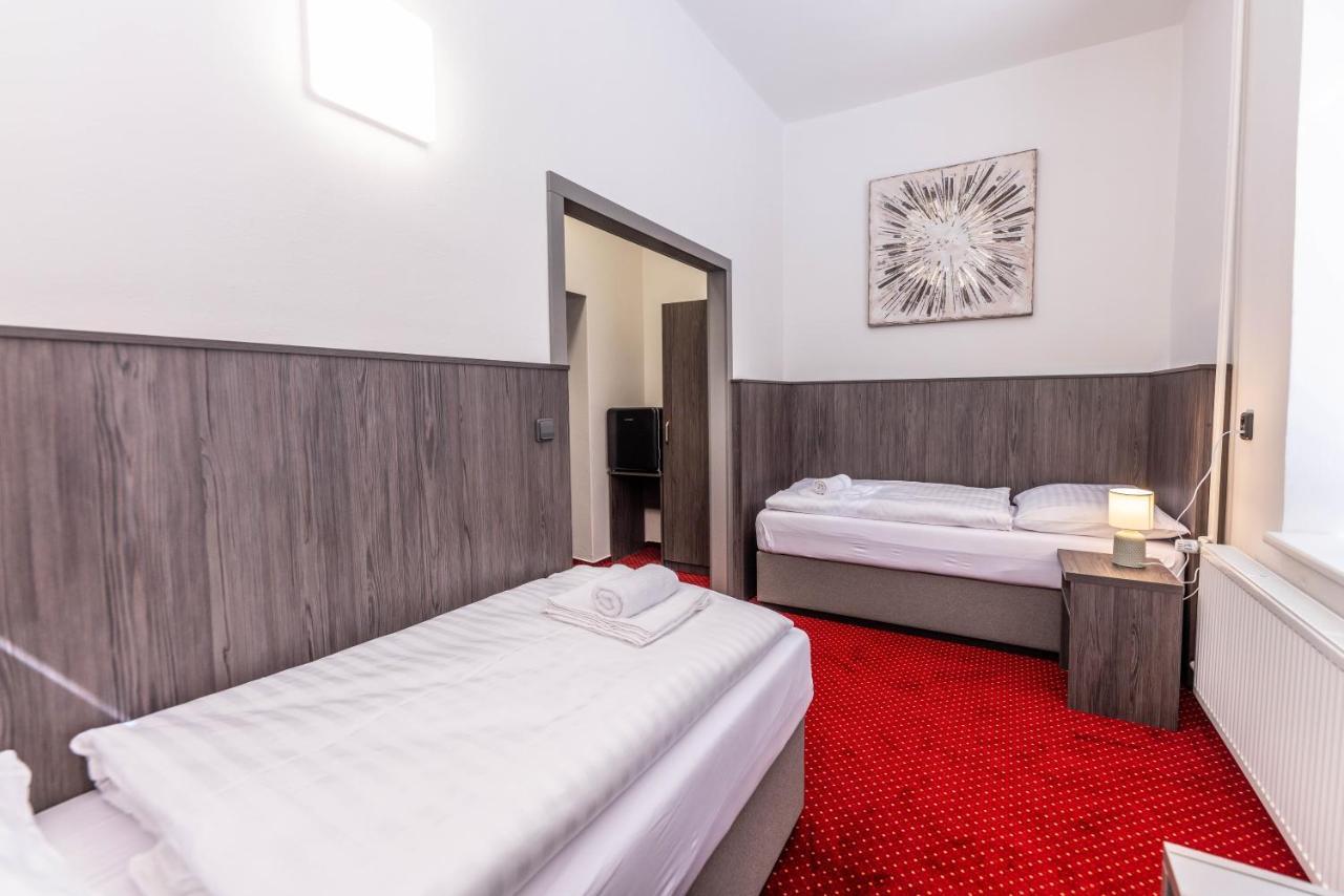 Hotel Orka โมราฟสกา เชโบวา ภายนอก รูปภาพ
