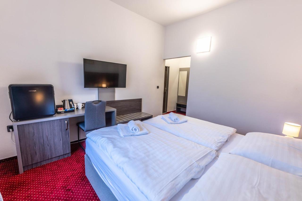 Hotel Orka โมราฟสกา เชโบวา ภายนอก รูปภาพ