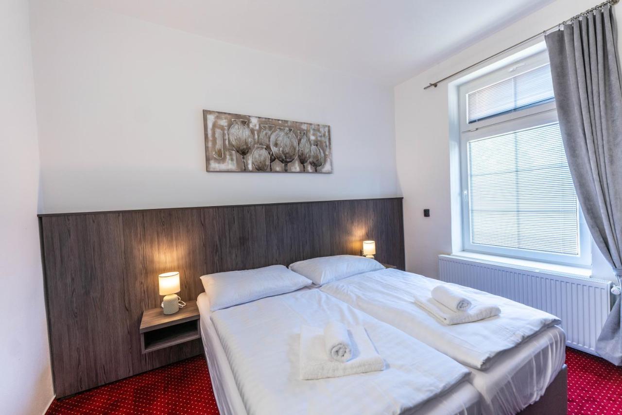 Hotel Orka โมราฟสกา เชโบวา ภายนอก รูปภาพ