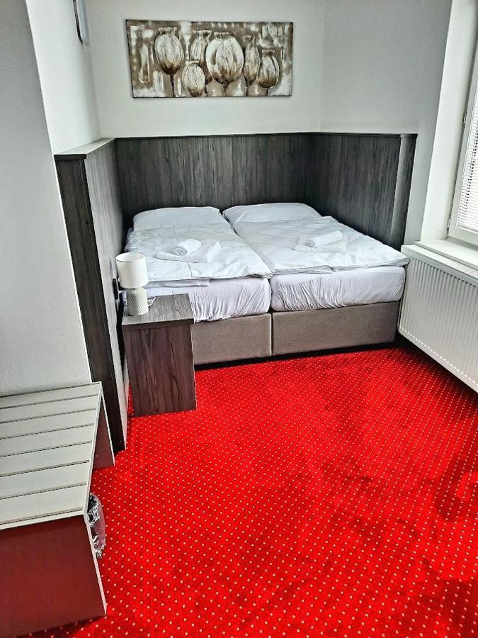 Hotel Orka โมราฟสกา เชโบวา ภายนอก รูปภาพ